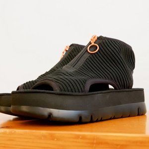 Camper - Oruga Black Platform Sandals